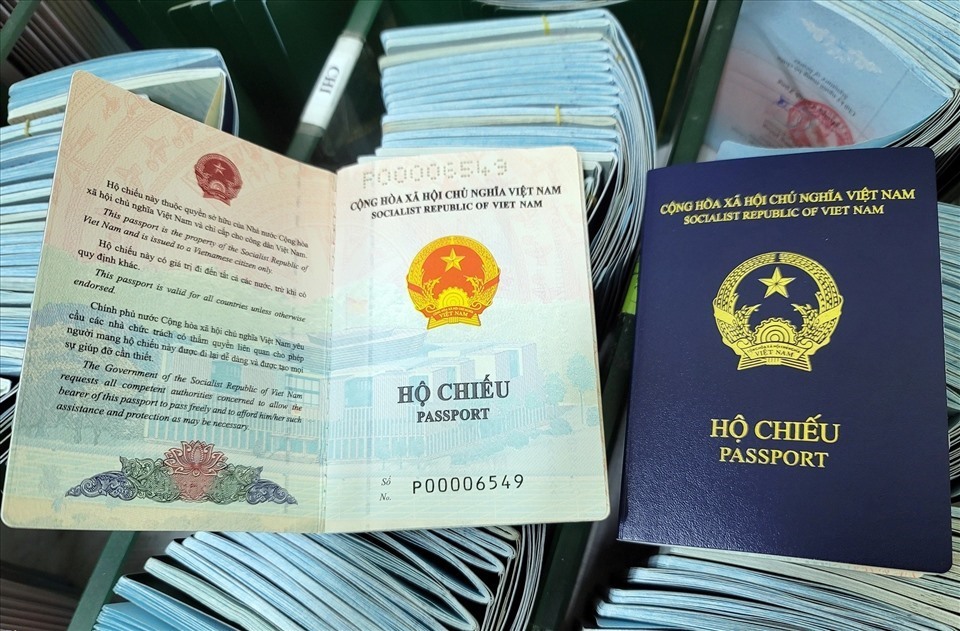 LSQ Mỹ yêu cầu hộ chiếu có bị chú nơi sinh | Du học MAY